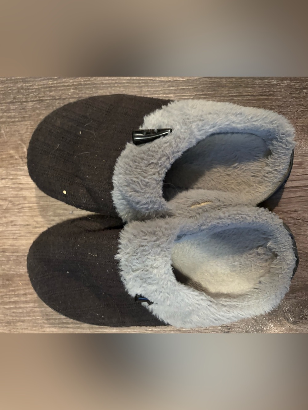 Cozy Black Slippers with Gray Faux Fur Trim